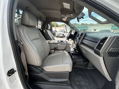Used 2019 Ford F550 4x4 Regular Cab Super Duty w/ XL Value Package image 20