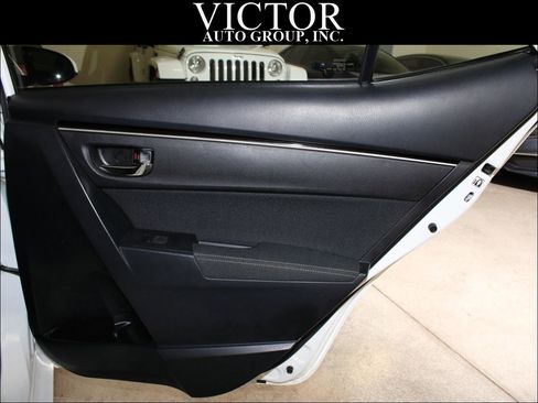 Used 2017 Toyota Corolla LE FWD image 27