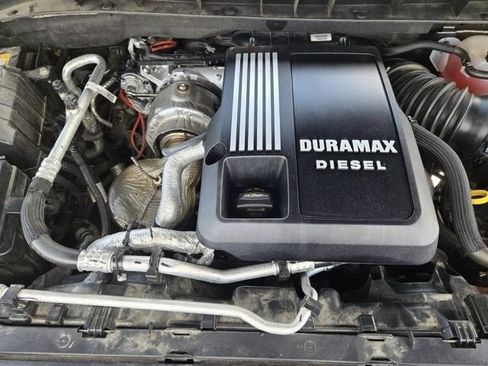 Used 2024 Chevrolet Silverado 1500 ZR2 w/ Technology Package AWD/4WD image 27