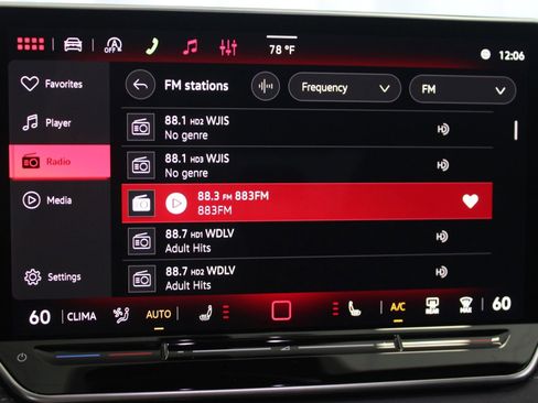 New 2026 Volkswagen Tiguan SE R-Line image 25