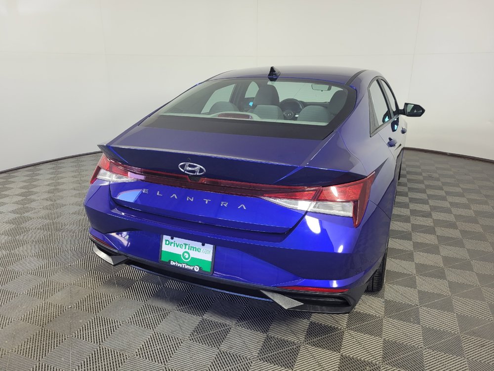 Used 2023 Hyundai Elantra SEL w/ Convenience Package FWD image 9
