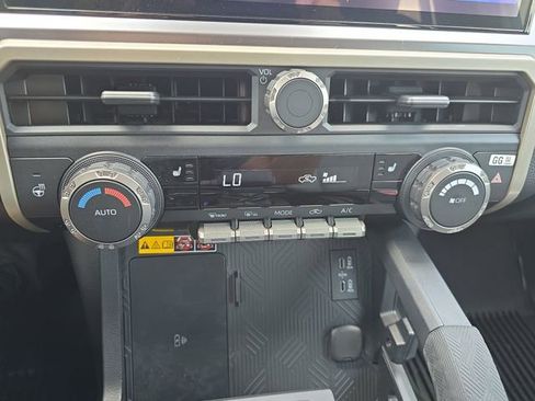 Used 2025 Toyota Tacoma TRD Sport w/ TRD Sport Upgrade Package AWD/4WD image 24
