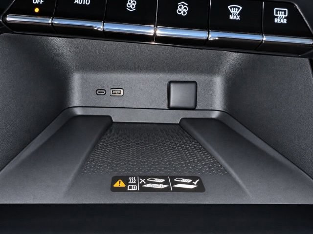 Used 2026 Chevrolet Traverse RS AWD/4WD image 30
