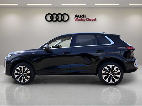 New 2026 Audi Q3 quattro 2.0T AWD/4WD image 2