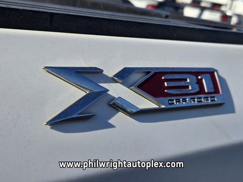 Used 2020 GMC Sierra 1500 SLT w/ SLT Premium Package image 15