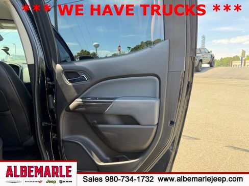 Used 2018 Chevrolet Colorado Z71 AWD/4WD image 35
