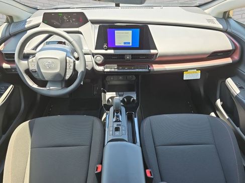 New 2026 Toyota Prius Plug-In Hybrid FWD image 9