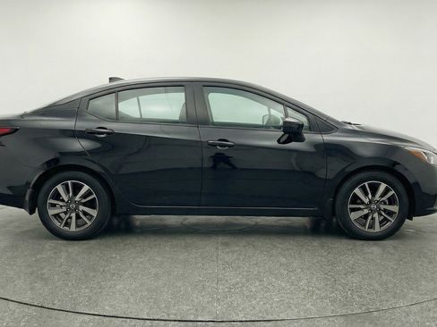 Used 2025 Nissan Versa SV FWD image 11
