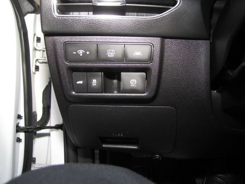 Used 2023 Hyundai Sonata SEL FWD image 8