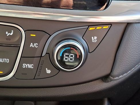 Used 2020 Chevrolet Traverse Premier w/ LPO, Floor Liner Package image 29