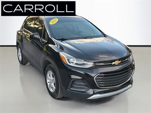Used 2020 Chevrolet Trax LT w/ LT Convenience Package image 1