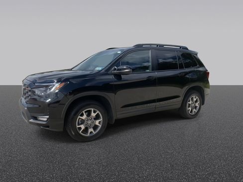 Used 2023 Honda Passport TrailSport image 5
