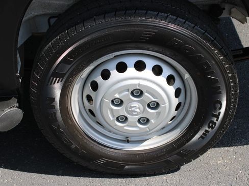 Used 2025 RAM ProMaster 2500 w/ U-Haul Equipment Group FWD image 6