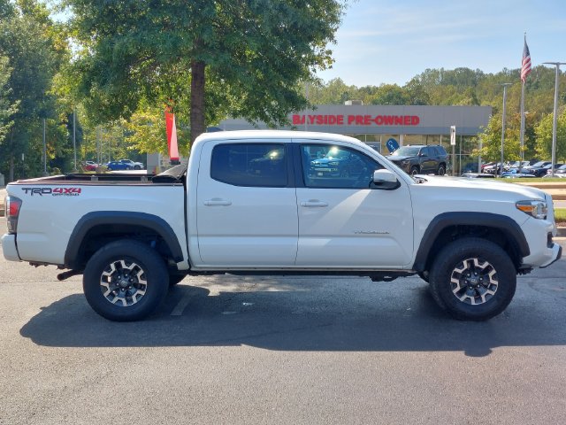 Used 2021 Toyota Tacoma TRD Off-Road w/ Technology Package AWD/4WD image 32