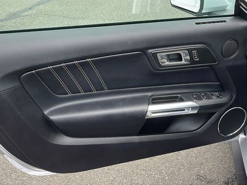 Used 2019 Ford Mustang GT Premium RWD image 9