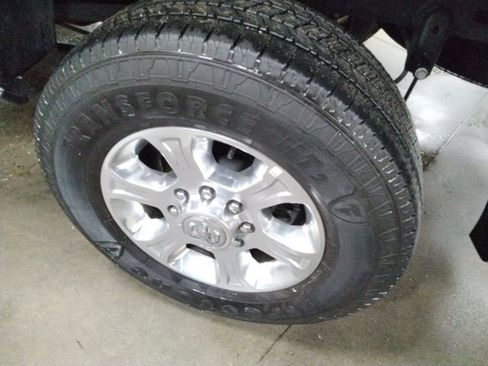 Used 2024 RAM 2500 Big Horn w/ Bed Utility Group image 16