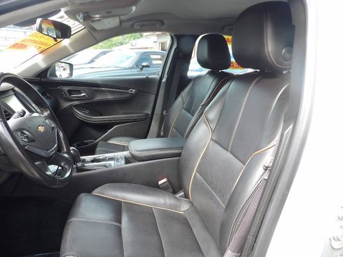 Used 2019 Chevrolet Impala Premier FWD image 8
