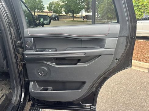 Used 2023 Ford Expedition Limited AWD/4WD image 23