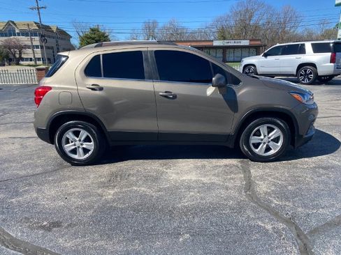 Used 2020 Chevrolet Trax LT image 4