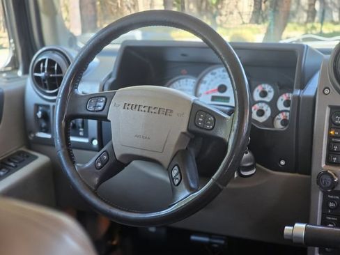 Used 2003 HUMMER H2 w/ Preferred Equipment Group AWD/4WD image 37