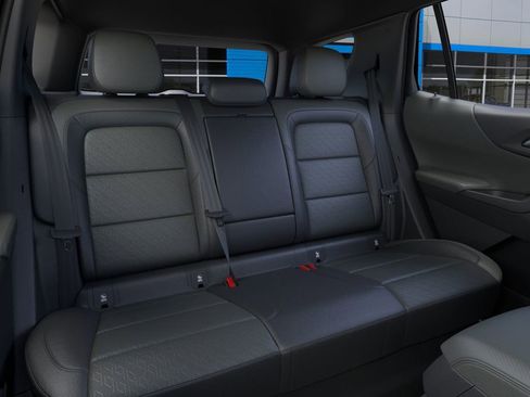 New 2026 Chevrolet Equinox LT w/ Convenience Package II image 17