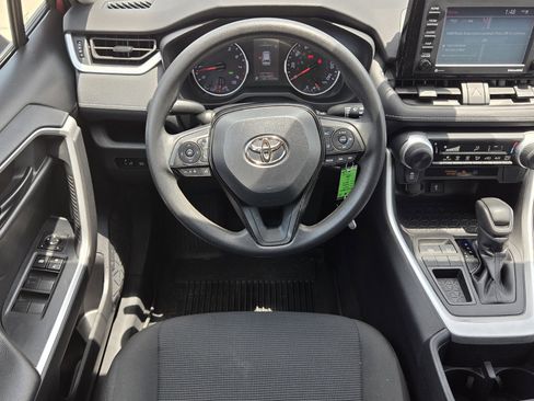 Certified 2022 Toyota RAV4 LE FWD image 6