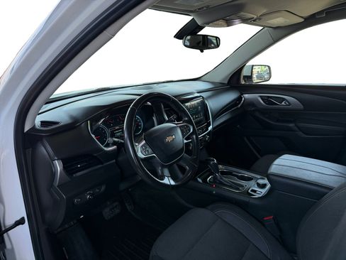 Used 2019 Chevrolet Traverse LT FWD image 9