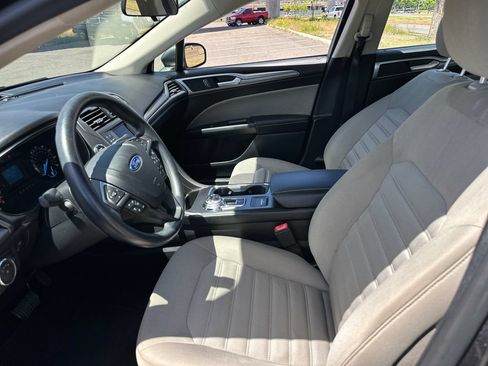 Used 2017 Ford Fusion S FWD image 13