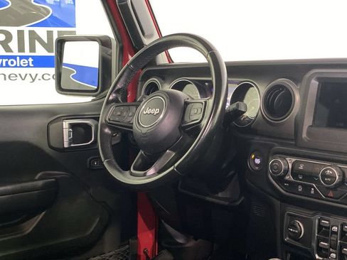 Used 2021 Jeep Gladiator Sport AWD/4WD image 14