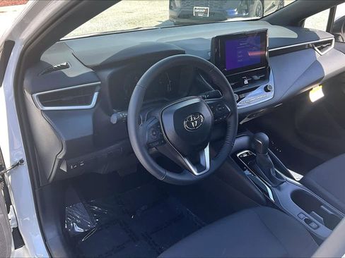 Used 2026 Toyota Corolla SE FWD image 17