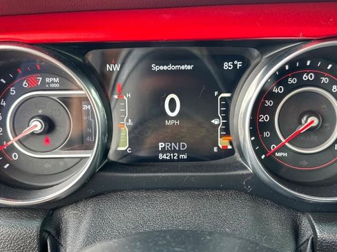 Used 2019 Jeep Wrangler Unlimited Rubicon w/ Dual Top Group image 14