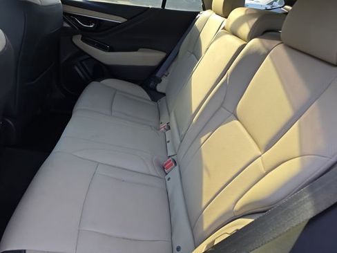 Certified 2022 Subaru Outback Limited image 10
