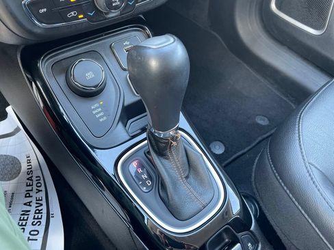 Used 2018 Jeep Compass Limited AWD/4WD image 23