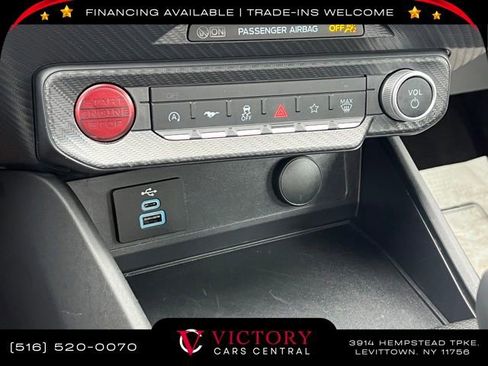 Used 2025 Ford Mustang Premium image 27