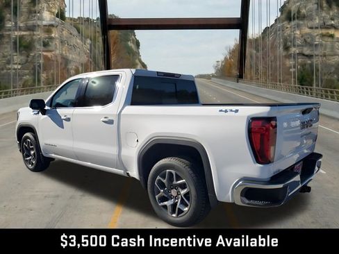 New 2026 GMC Sierra 1500 SLE w/ Preferred Package AWD/4WD image 8