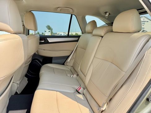 Used 2015 Subaru Outback 2.5i Premium AWD/4WD image 12