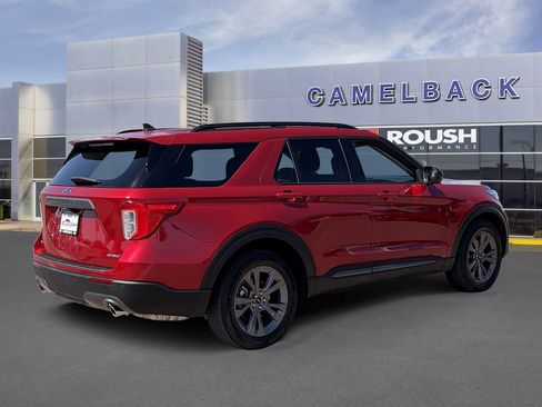 Certified 2023 Ford Explorer XLT w/ Equipment Group 202A AWD/4WD image 6