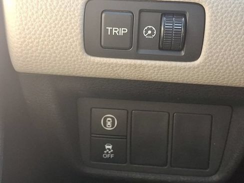 Used 2018 Honda Accord LX image 24