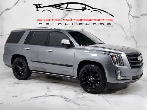 Used 2019 Cadillac Escalade Premium Luxury w/ Escalade Sport Edition AWD/4WD image 1