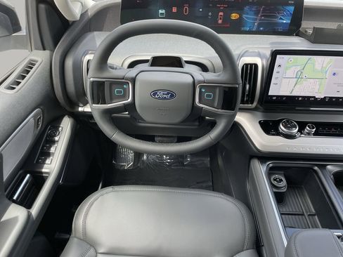 New 2026 Ford Expedition Max Active RWD image 15
