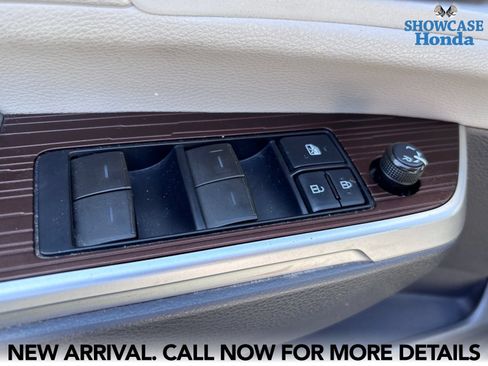 Used 2021 Toyota Sienna LE FWD image 9
