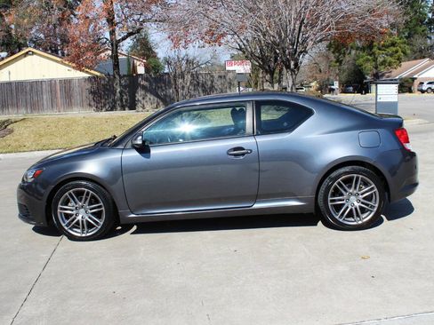 Used 2011 Scion tC Base 2dr Coupe 6A image 1