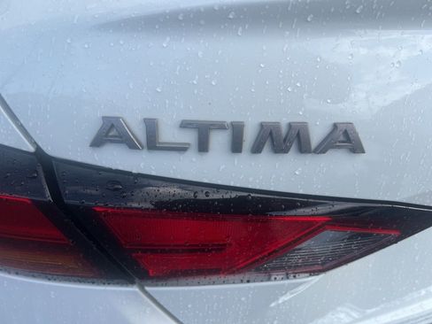 Certified 2023 Nissan Altima 2.5 SV image 28