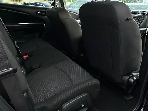 Used 2017 Dodge Journey SE FWD image 33