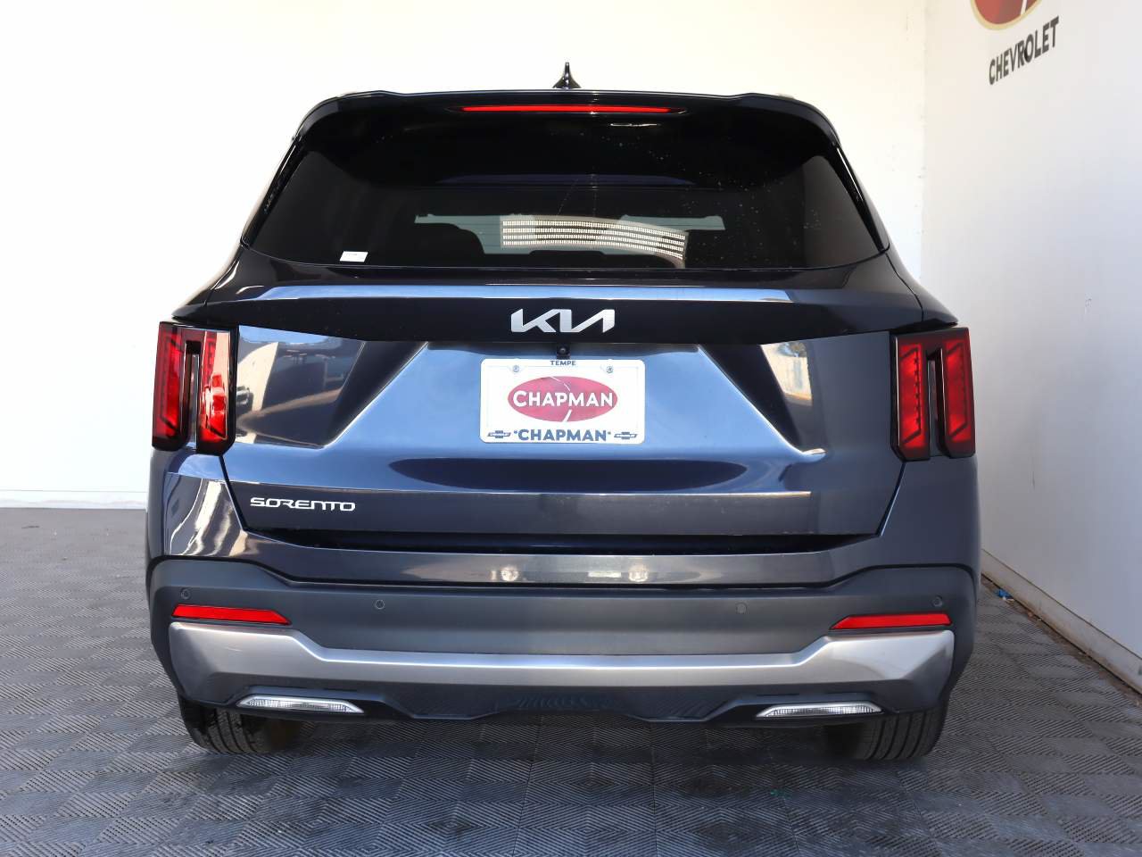 Used 2025 Kia Sorento S FWD image 6