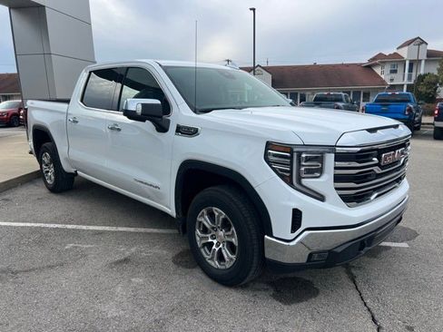 Used 2025 GMC Sierra 1500 SLT image 9