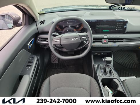 New 2026 Kia K4 FWD image 15