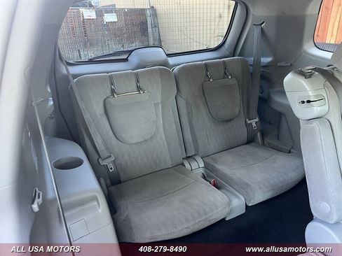 Used 2011 Toyota Highlander 4WD w/ Cold Weather Pkg image 28