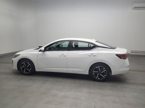 Used 2024 Nissan Sentra SV image 3