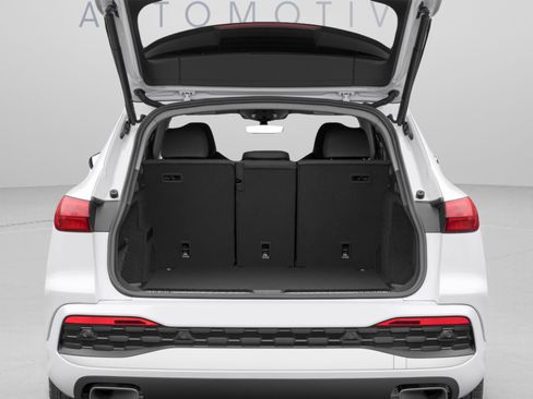 Used 2025 Audi Q5 Premium Plus w/ Premium Plus AWD/4WD image 14